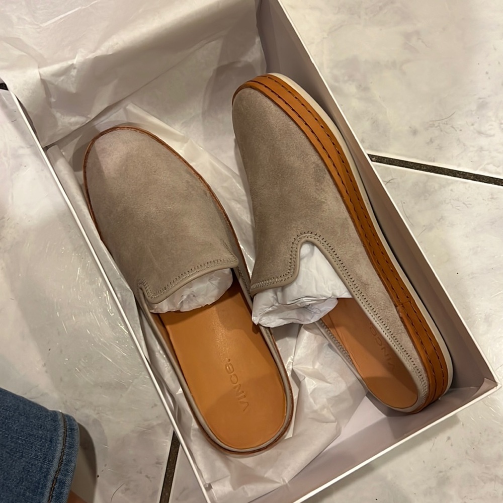 BNWT VINCE CANELLA MULES